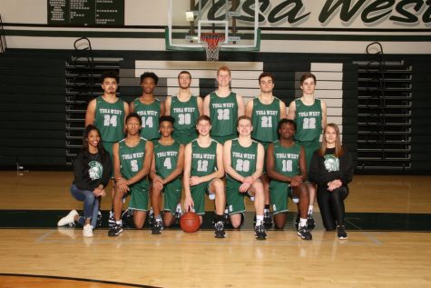 The 2019-2020 Wauwatosa West Boys Varsity Basketball team.