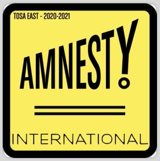 Wauwatosa East Amnesty Club Hosts a Fundraiser