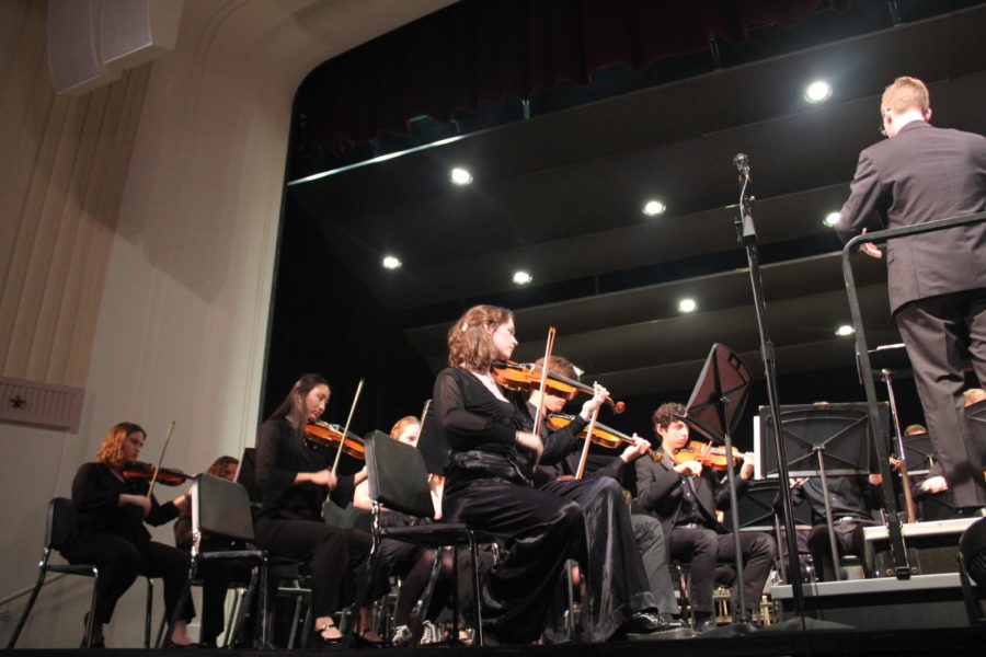Wauwatosa+East+Orchestras+Perform+Spring+Concert