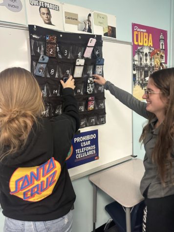 New West Cell Phone Policy Requires Students to Store Phones During Class