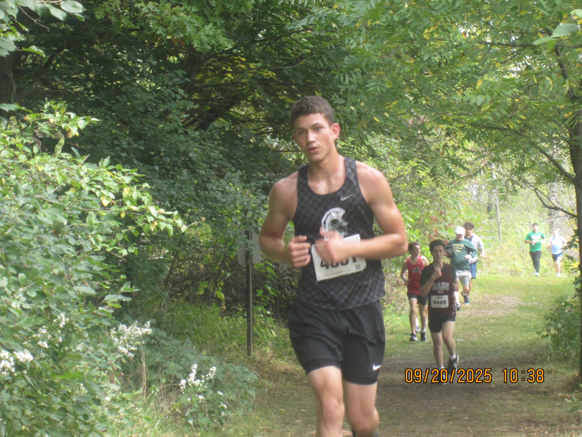 Tosa West Cross Country Shines at Muskego Invite with Dozens of PRs and Top-10 Varsity Finish