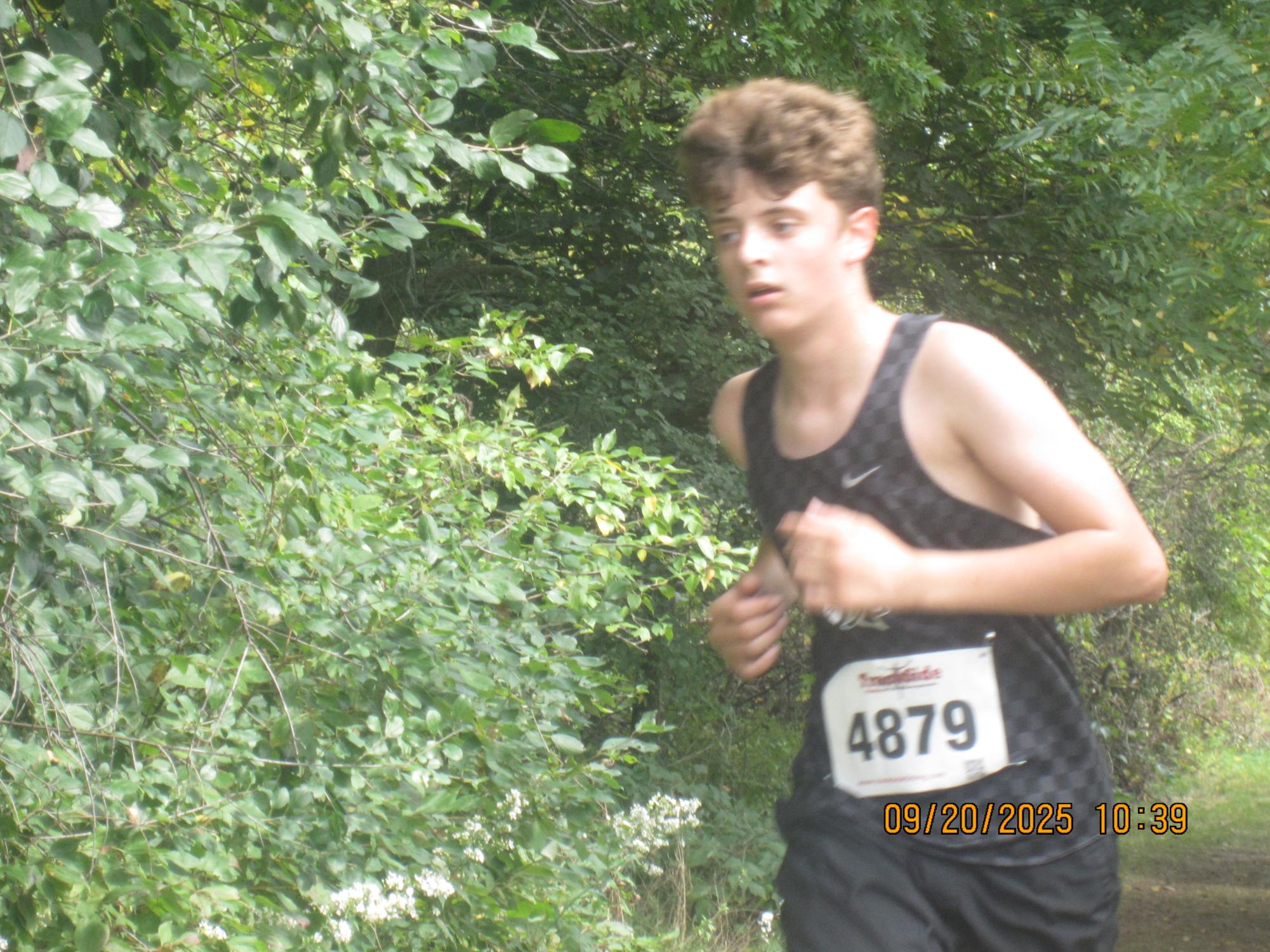 Tosa West Cross Country Shines at Muskego Invite with Dozens of PRs and Top-10 Varsity Finish